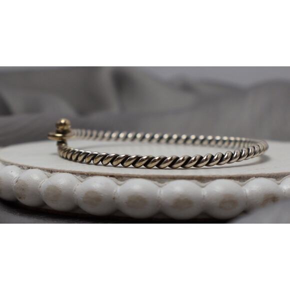 James Avery Sterling Silver Twisted Hook-on Bracelet 9.6G / 6in / 2mm - Picture 2 of 6